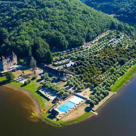 Camping Le Chateau Du Gibanel Saint-Martial-Entraygues Esterno foto