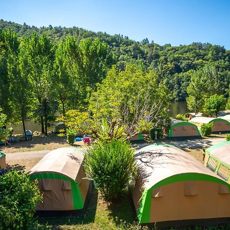 Camping Le Chateau Du Gibanel Saint-Martial-Entraygues Esterno foto