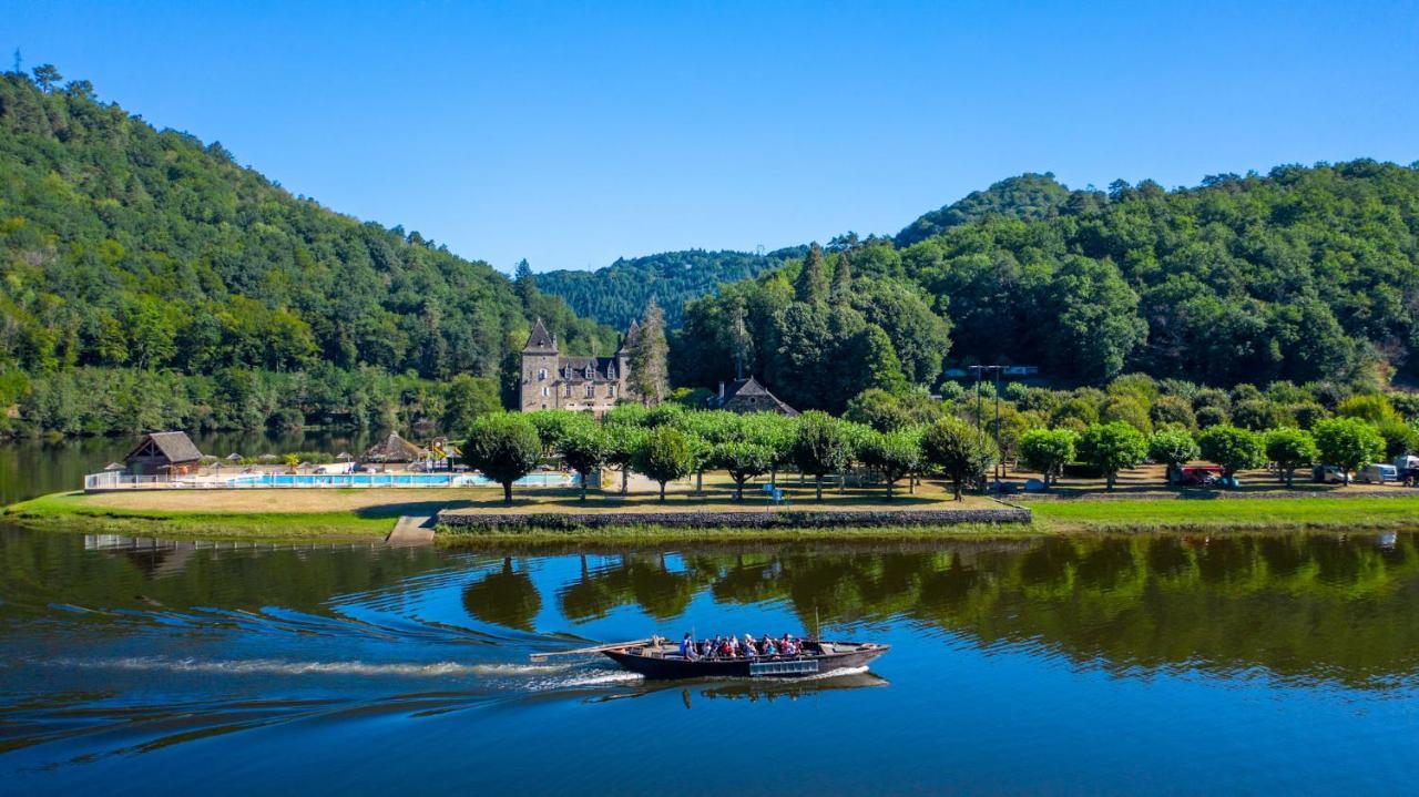 Camping Le Chateau Du Gibanel Saint-Martial-Entraygues Esterno foto