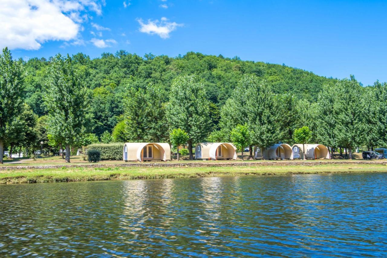 Camping Le Chateau Du Gibanel Saint-Martial-Entraygues Esterno foto