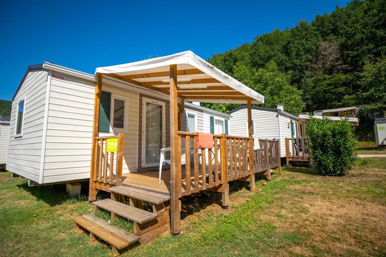Camping Le Chateau Du Gibanel Saint-Martial-Entraygues Esterno foto