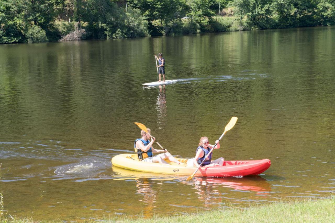 Camping Le Chateau Du Gibanel Saint-Martial-Entraygues Esterno foto