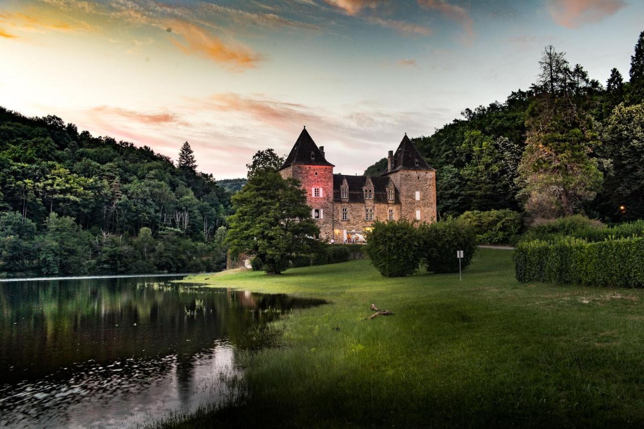 Camping Le Chateau Du Gibanel Saint-Martial-Entraygues Esterno foto