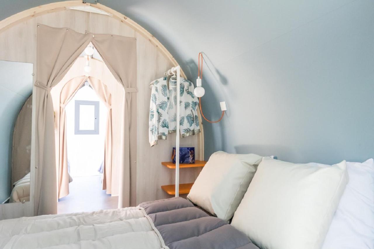 Camping Le Chateau Du Gibanel Saint-Martial-Entraygues Esterno foto